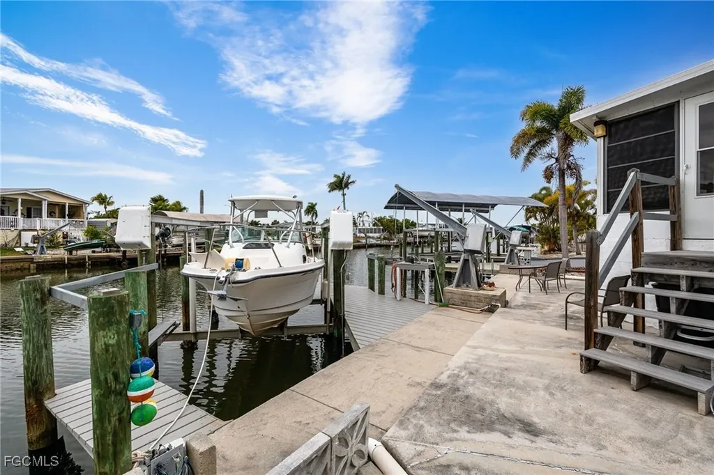 3811 Blueberry Lane St. James City FL 33956