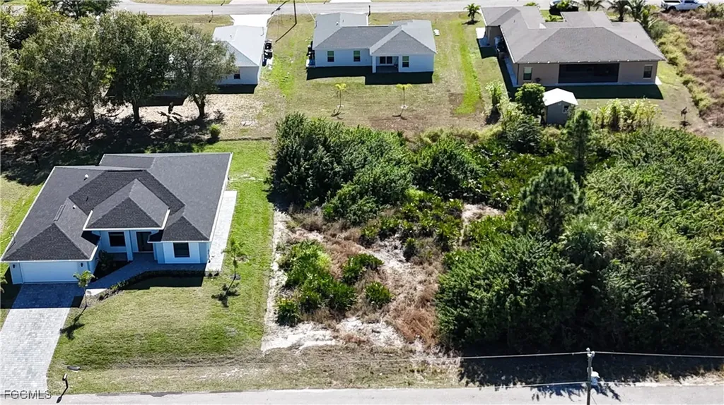 3905 15th Street SW Lehigh Acres FL 33976