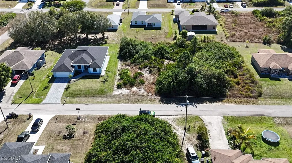 3905 15th Street SW Lehigh Acres FL 33976