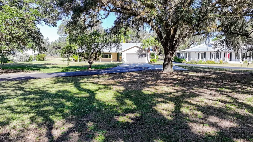 1250 Riverbend Drive Labelle FL 33935
