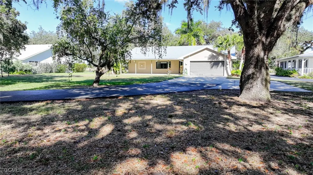 1250 Riverbend Drive Labelle FL 33935