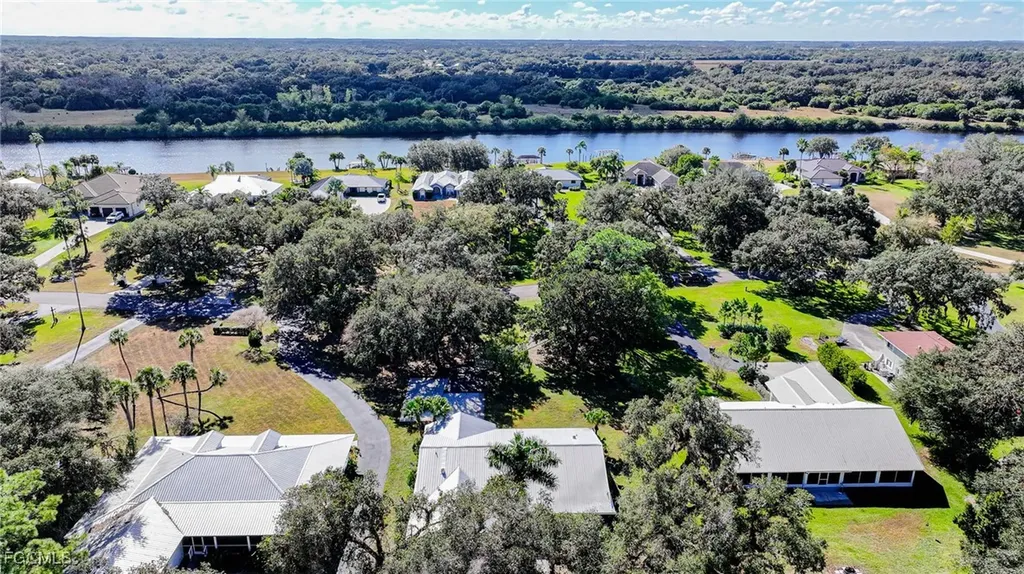 1250 Riverbend Drive Labelle FL 33935