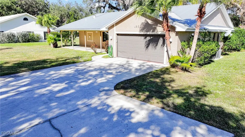 1250 Riverbend Drive Labelle FL 33935