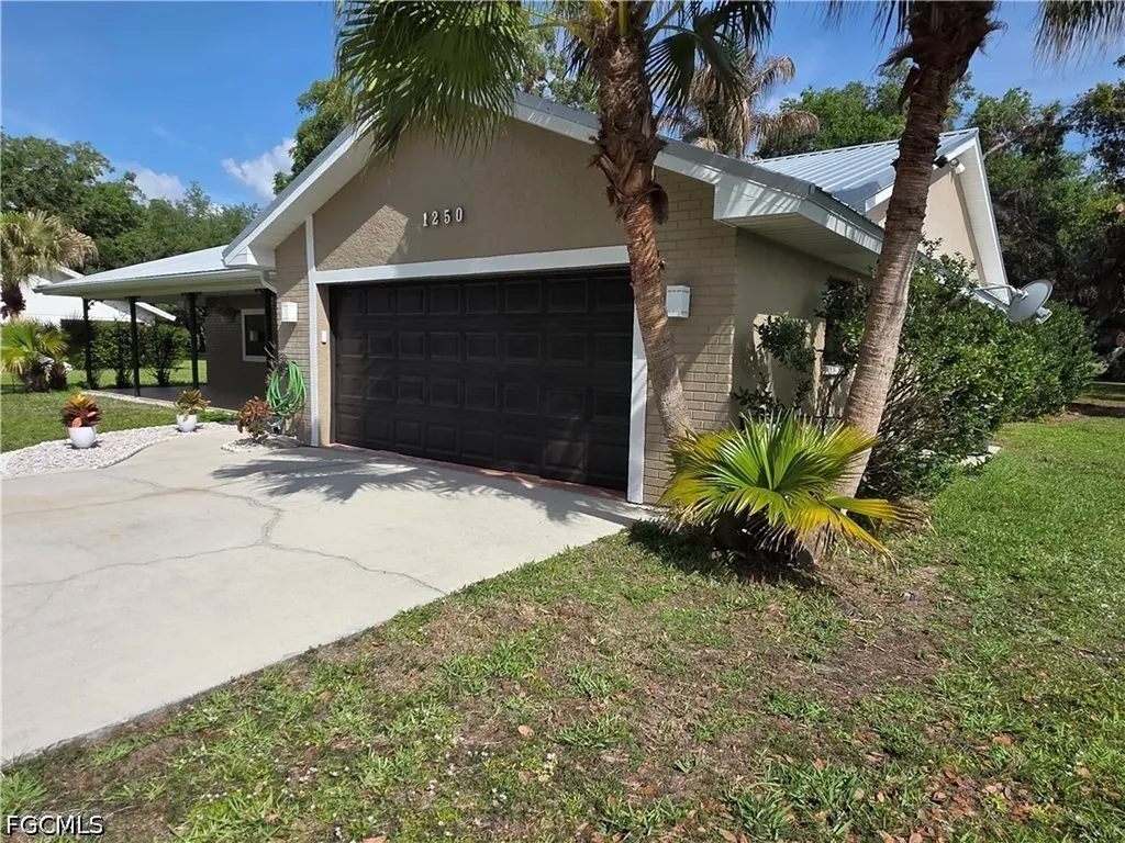 1250 Riverbend Drive Labelle FL 33935