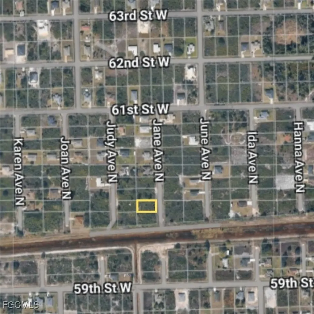 6005 Jane Avenue N Lehigh Acres FL 33971