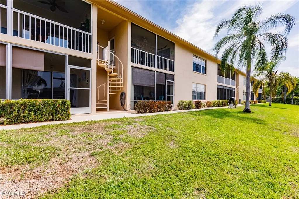 1304 Miramar Street Cape Coral FL 33904