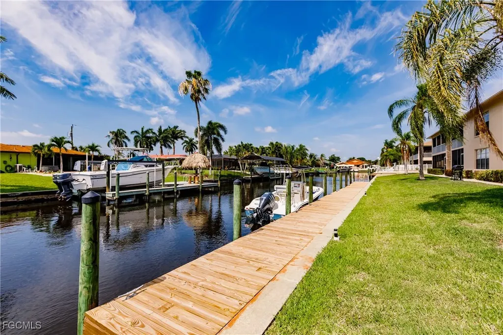 1304 Miramar Street Cape Coral FL 33904