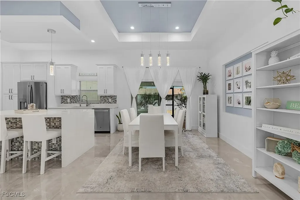 1922 NE 17th Place Cape Coral FL 33909
