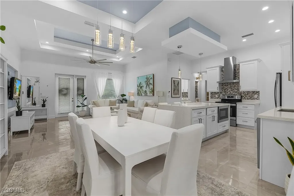 1922 NE 17th Place Cape Coral FL 33909