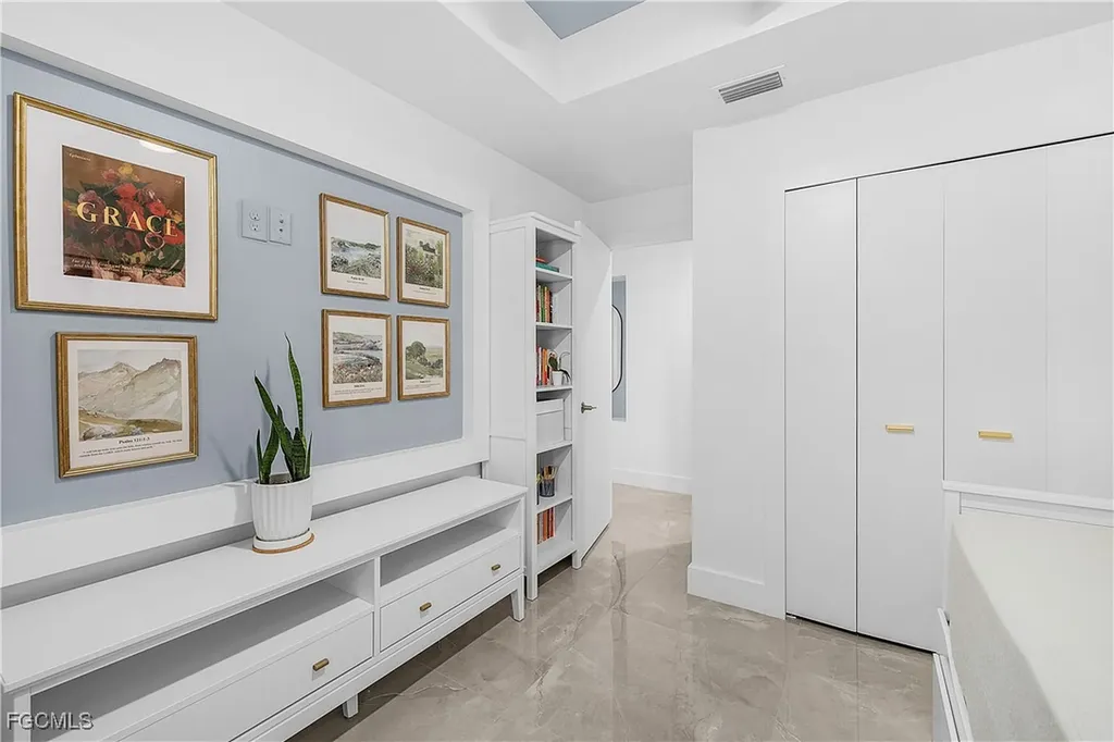 1922 NE 17th Place Cape Coral FL 33909