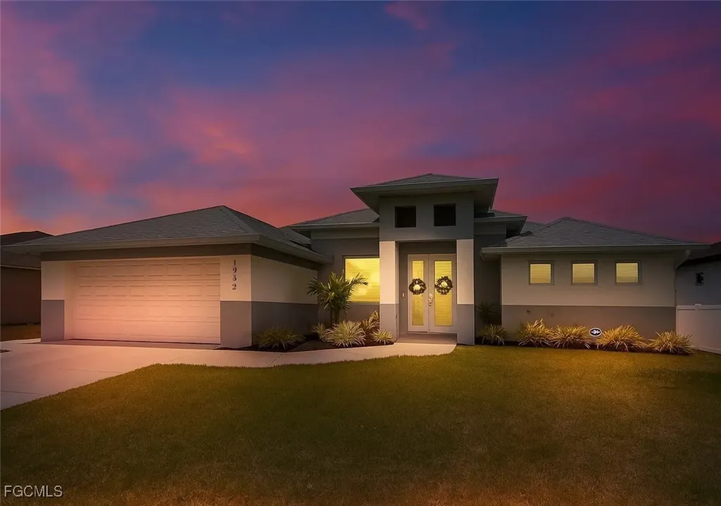 1922 NE 17th Place Cape Coral FL 33909