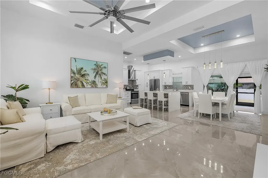 1922 NE 17th Place Cape Coral FL 33909