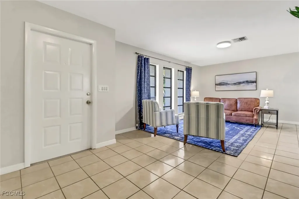 4800 SW 12th Place Cape Coral FL 33914