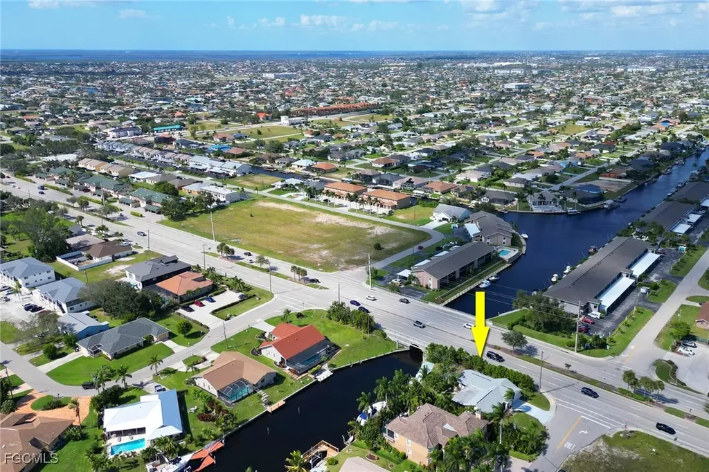 4800 SW 12th Place Cape Coral FL 33914
