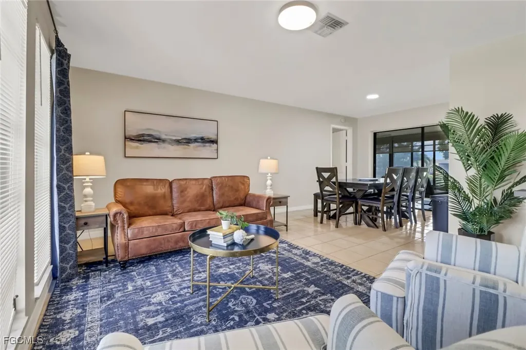 4800 SW 12th Place Cape Coral FL 33914