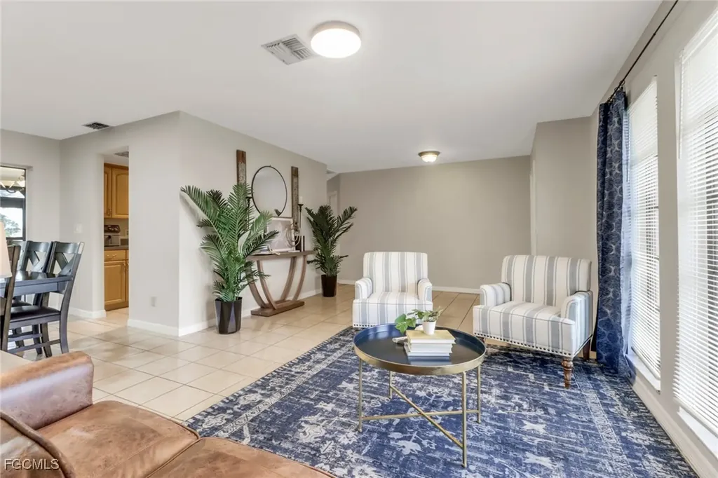 4800 SW 12th Place Cape Coral FL 33914