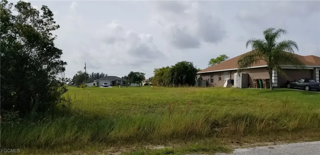 2646 NW 9th Street Cape Coral FL 33993