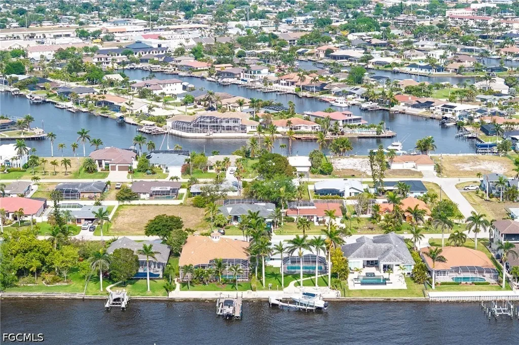 2646 NW 9th Street Cape Coral FL 33993