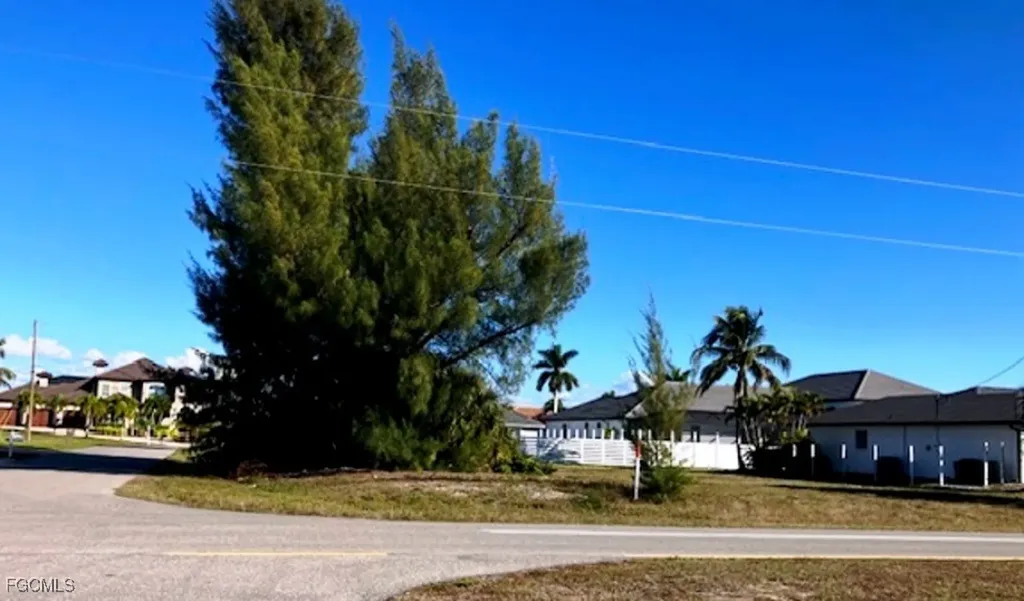 101 Old Burnt Store Road S Cape Coral FL 33991