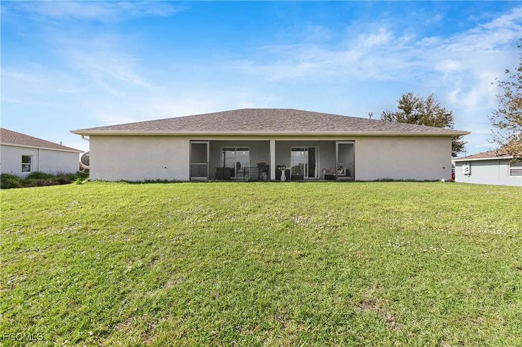 1137/1139 Edgerton Avenue Lehigh Acres FL 33974