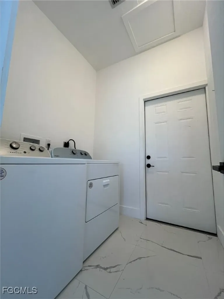 2716 NW 22nd Street Cape Coral FL 33993