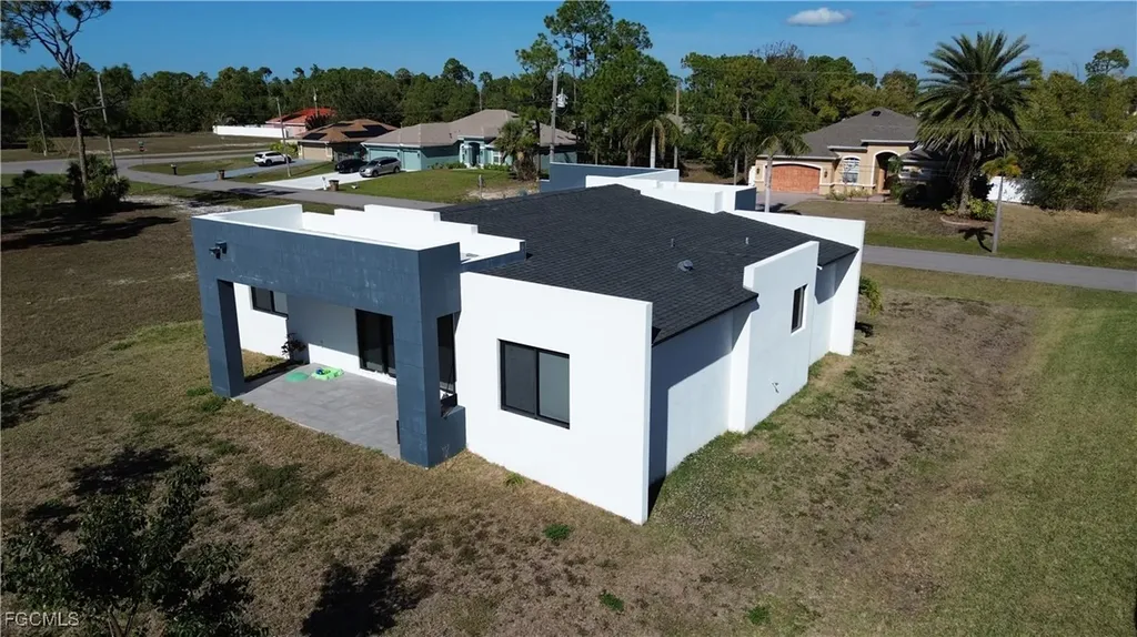 2716 NW 22nd Street Cape Coral FL 33993