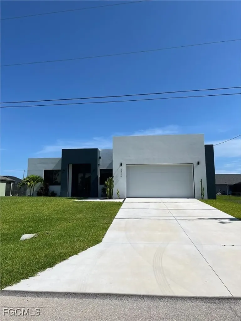 2716 NW 22nd Street Cape Coral FL 33993
