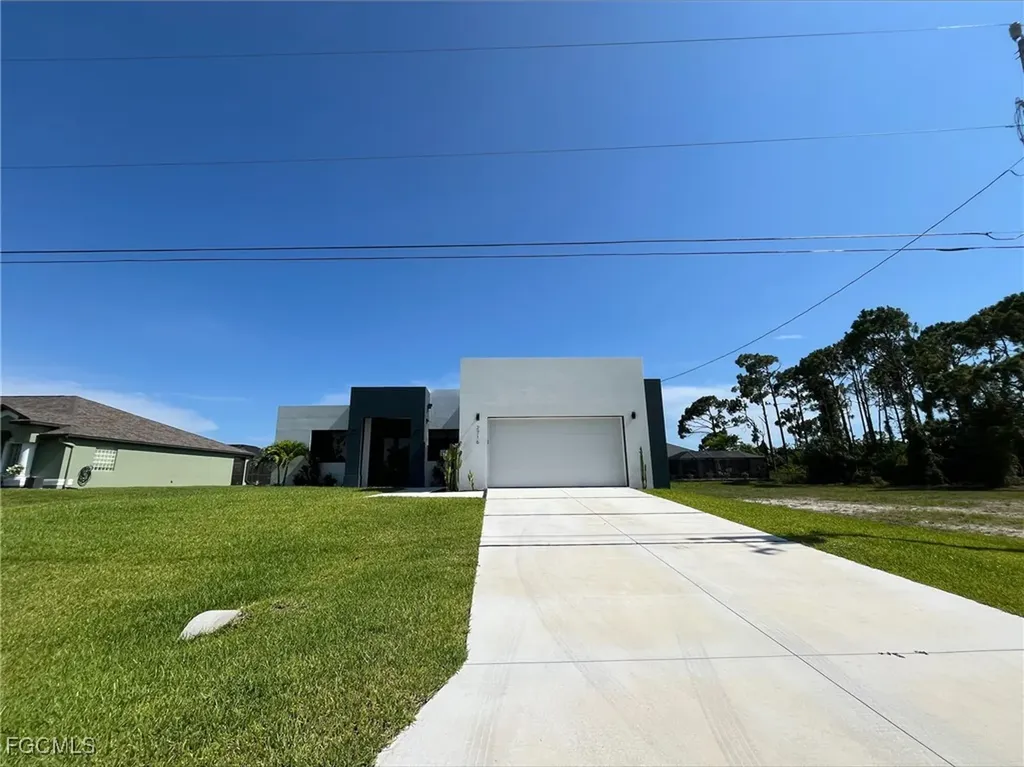 2716 NW 22nd Street Cape Coral FL 33993
