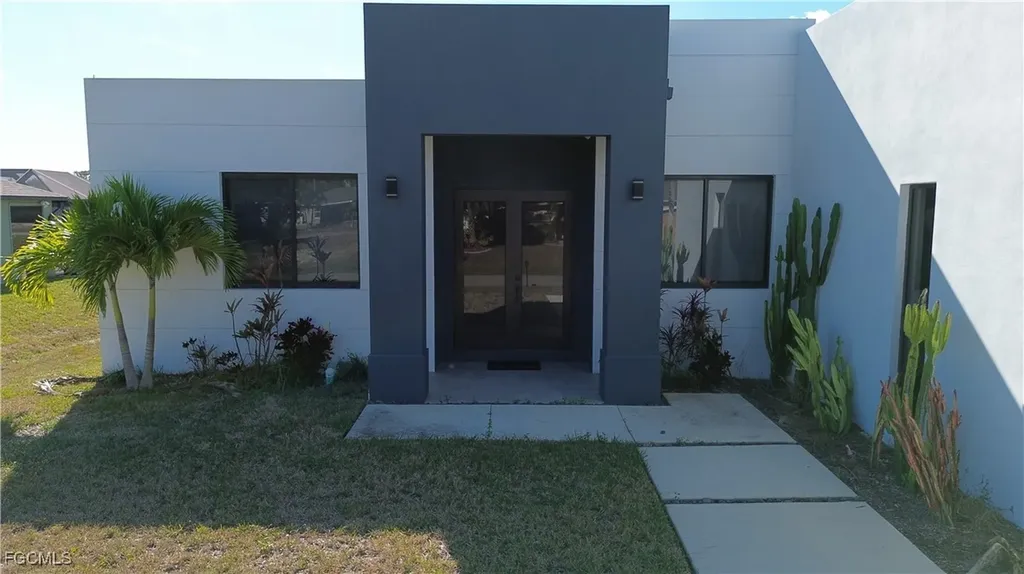 2716 NW 22nd Street Cape Coral FL 33993