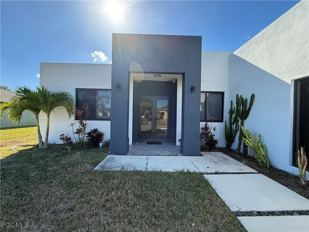 2716 NW 22nd Street Cape Coral FL 33993