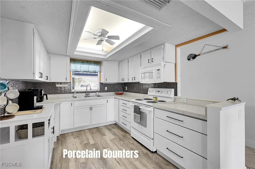 1304 Miramar Street Cape Coral FL 33904