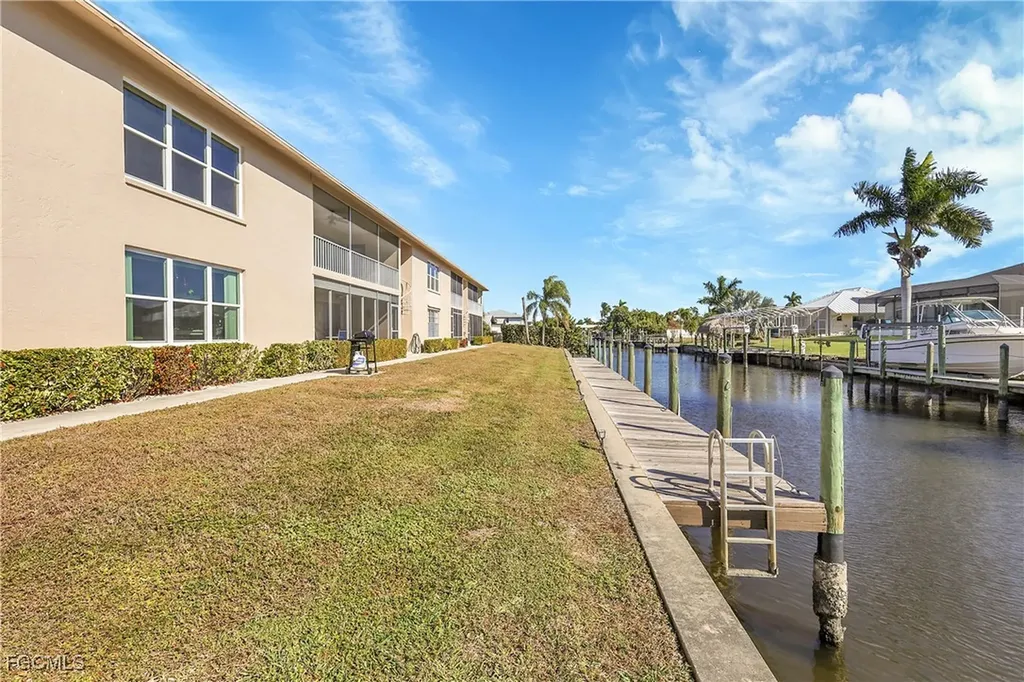 1304 Miramar Street Cape Coral FL 33904
