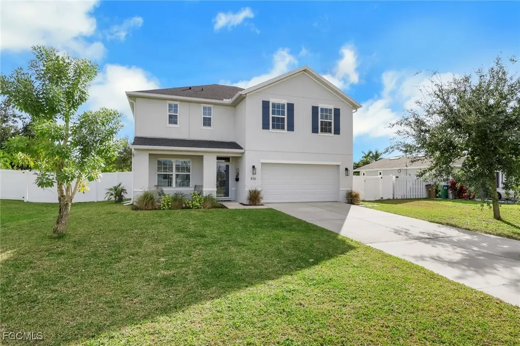 836 SW 28th Terrace Cape Coral FL 33914