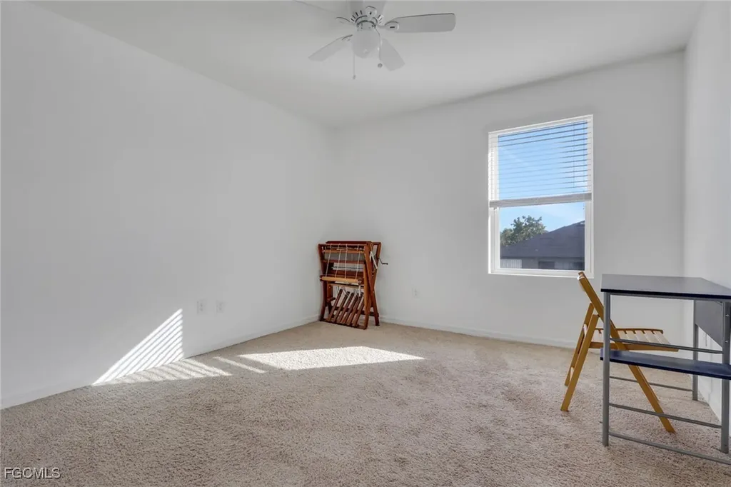 836 SW 28th Terrace Cape Coral FL 33914