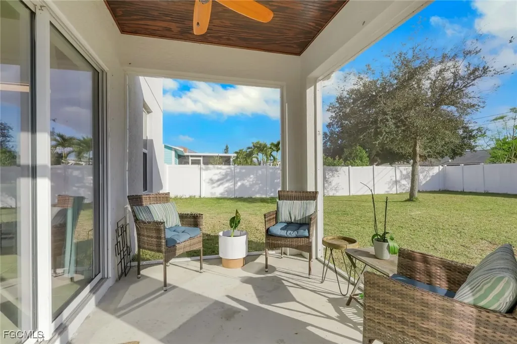 836 SW 28th Terrace Cape Coral FL 33914