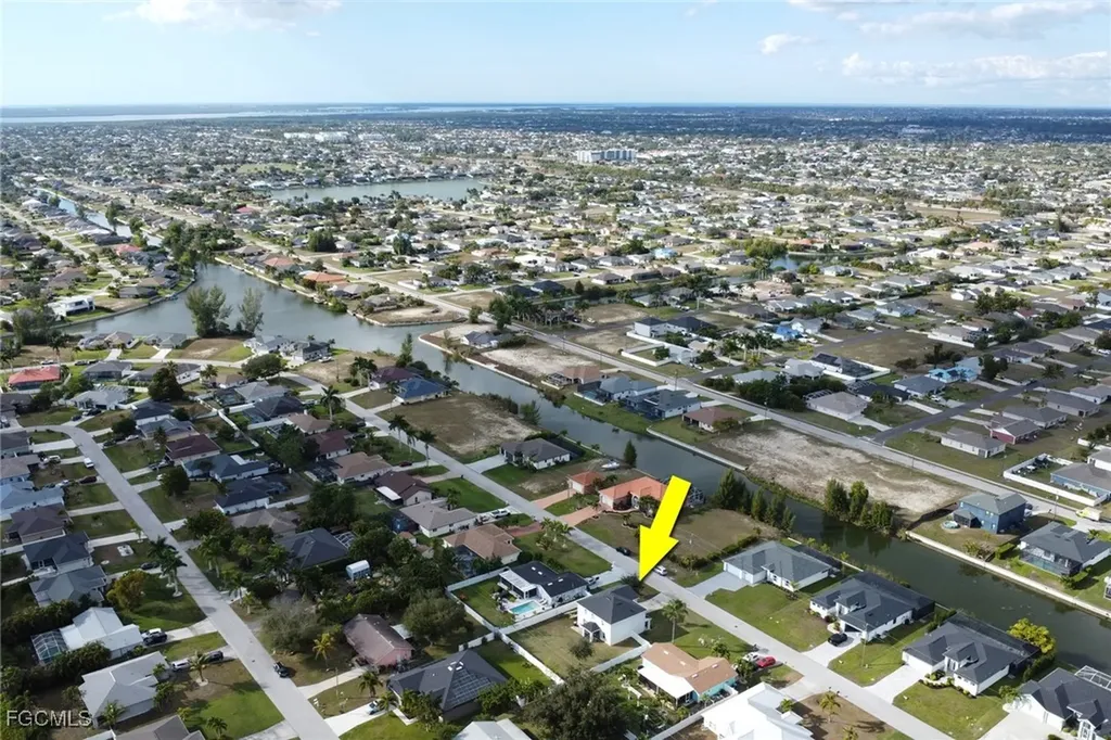 836 SW 28th Terrace Cape Coral FL 33914