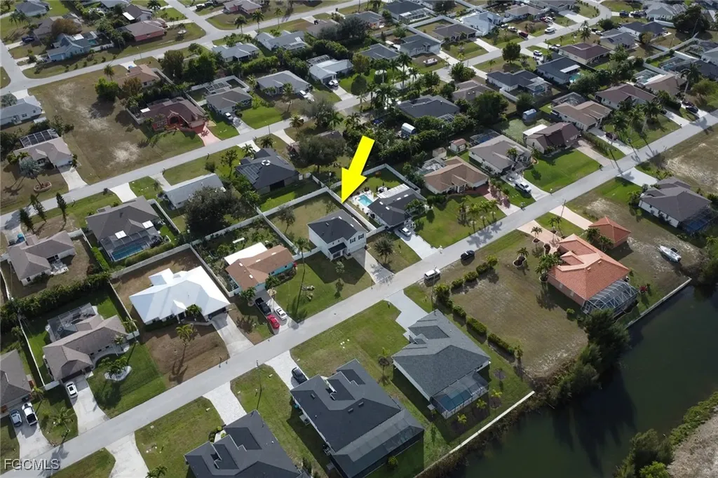 836 SW 28th Terrace Cape Coral FL 33914