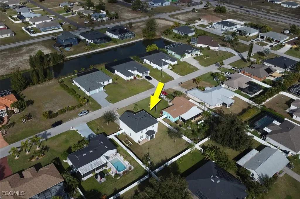 836 SW 28th Terrace Cape Coral FL 33914