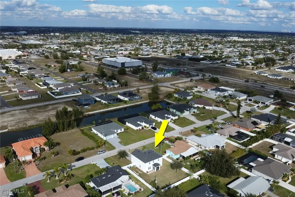 836 SW 28th Terrace Cape Coral FL 33914