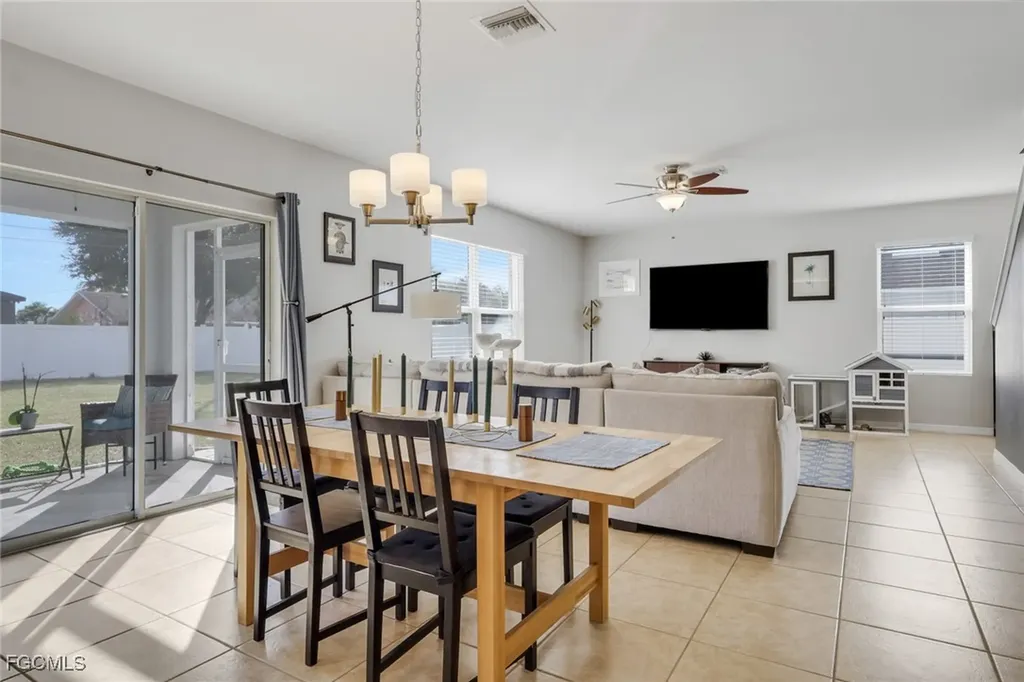 836 SW 28th Terrace Cape Coral FL 33914
