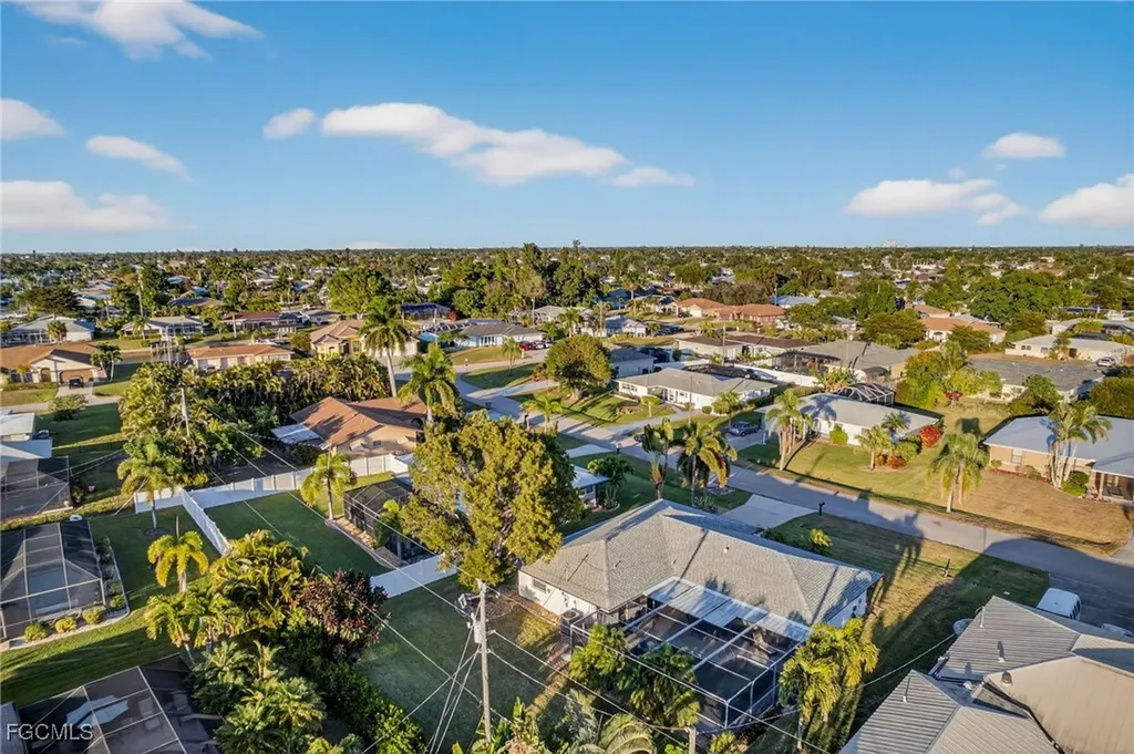3756 SE 2nd Avenue Cape Coral FL 33904