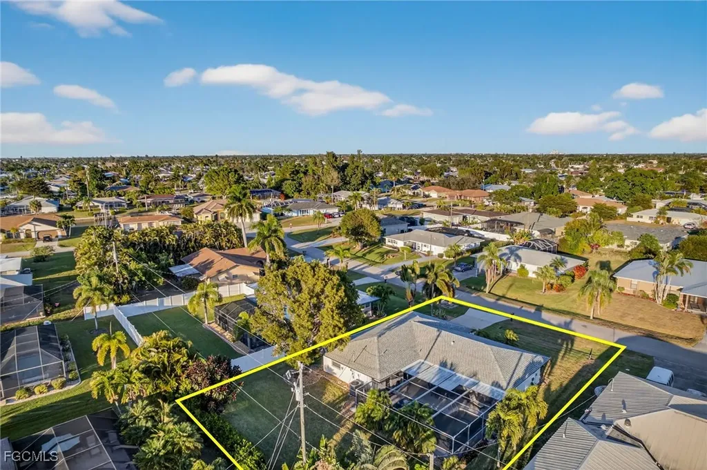 3756 SE 2nd Avenue Cape Coral FL 33904