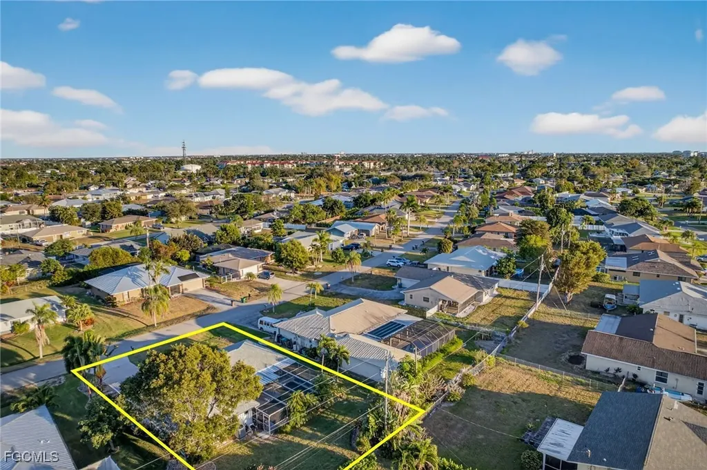 3756 SE 2nd Avenue Cape Coral FL 33904