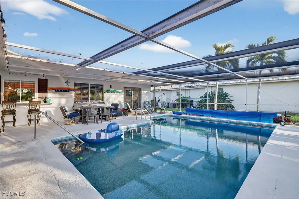 3756 SE 2nd Avenue Cape Coral FL 33904