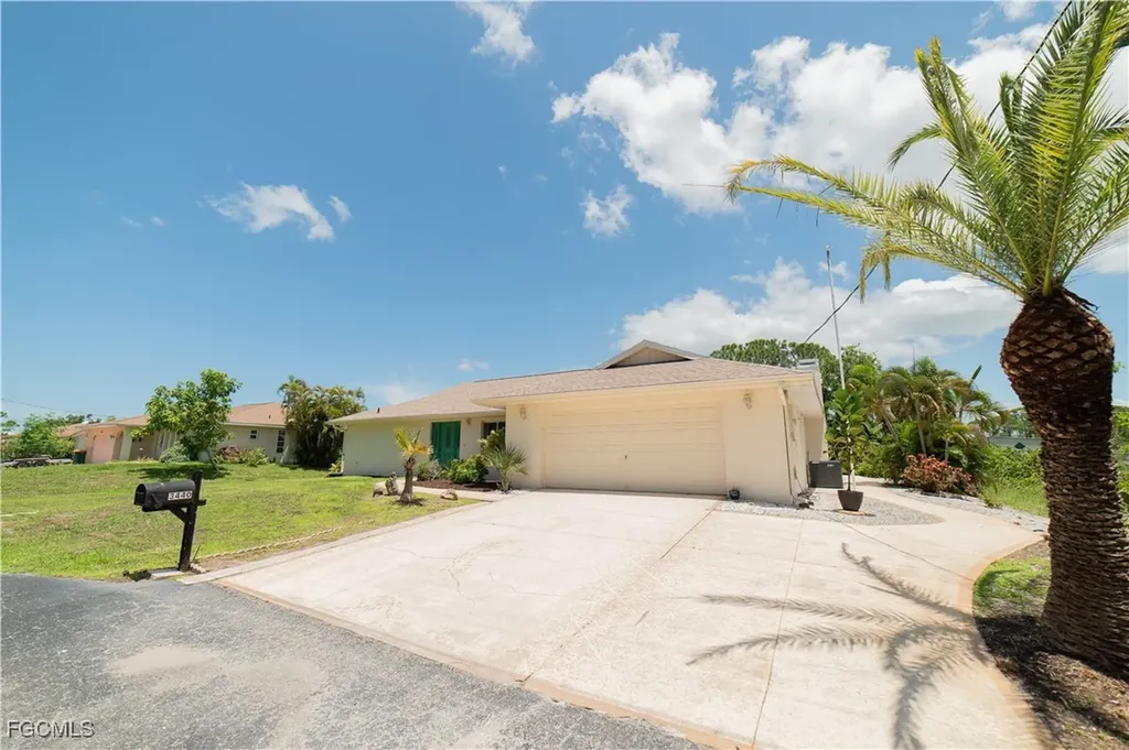 3440 Downing Street W Englewood FL 34224