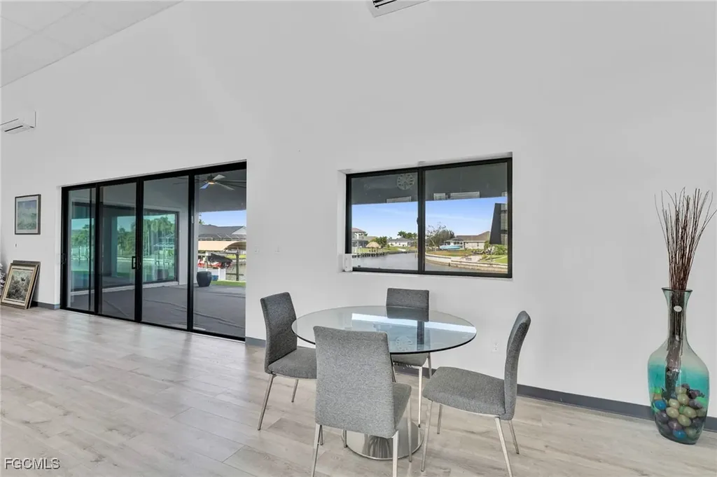 2405 SW 32nd Street Cape Coral FL 33914