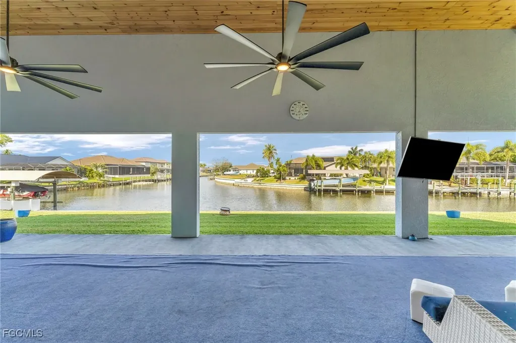 2405 SW 32nd Street Cape Coral FL 33914