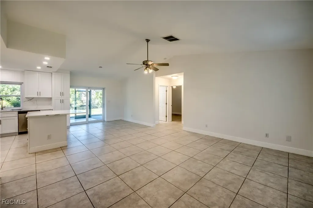 2916 SW 2nd Avenue Cape Coral FL 33914