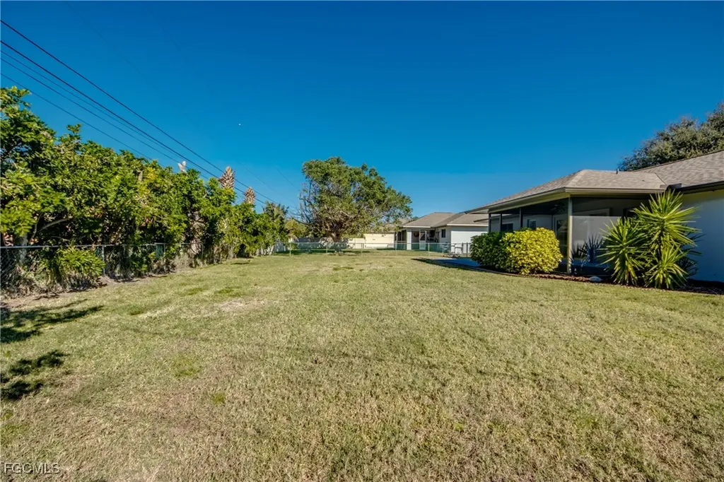 2916 SW 2nd Avenue Cape Coral FL 33914