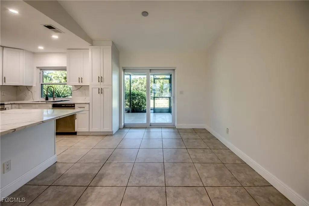 2916 SW 2nd Avenue Cape Coral FL 33914